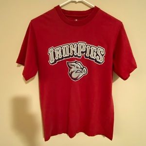 Minor League Baseball Lehigh Valley Iron Pigs T-shirt Adult/small YXL